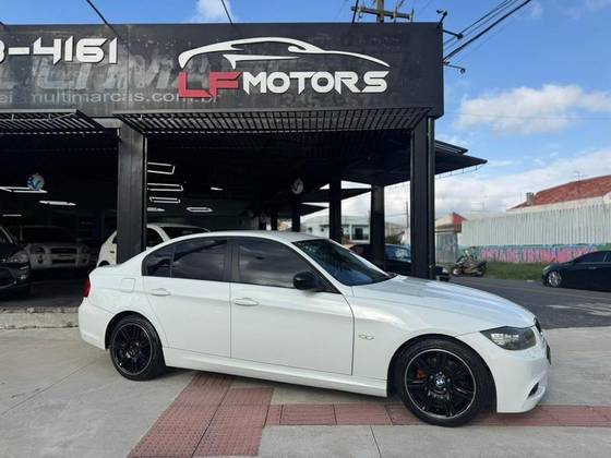 BMW 318i 2.0 SEDAN 16V GASOLINA 4P AUTOMÁTICO BMW 318i 2.0 SEDAN 16V GASOLINA 4P AUTOMÁTICO